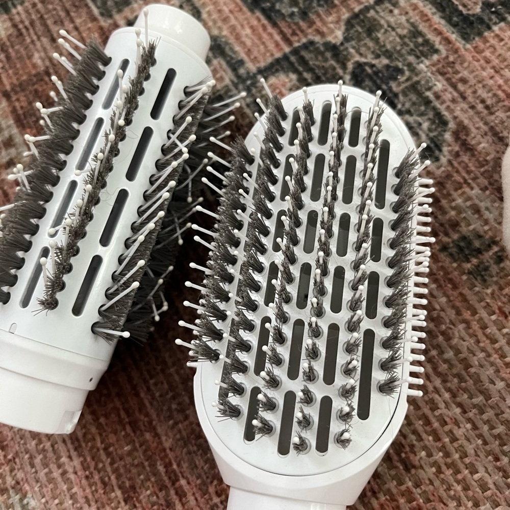 T3 AireBrush Duo Interchangeable Hot Air Blow Dry Brush with Two Attachments